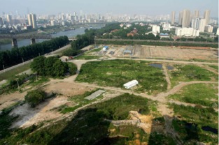 武汉污染地块修复之路 遭地产商退地 花2.8亿解毒再出售