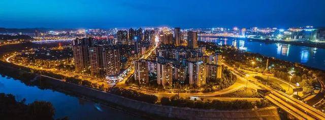 四川最新房价与平均工资对比 南充人的购房能力分析